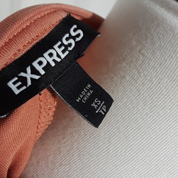 Express Blouse - Picture 5 of 5